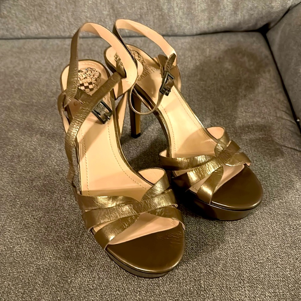 Vince Camuto Peppa Bronze Gold